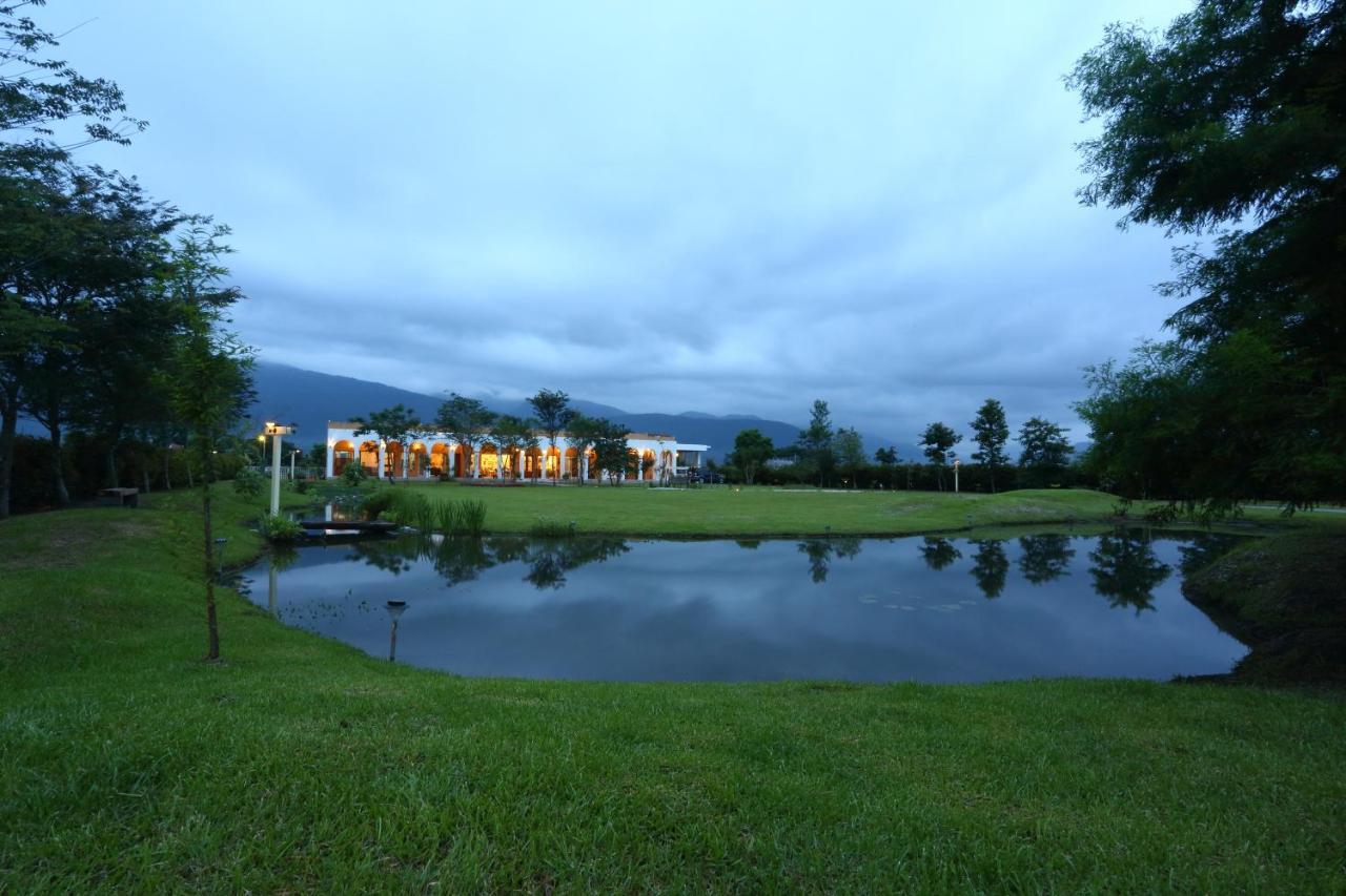 Focaccia Manor B&B Fengping Esterno foto